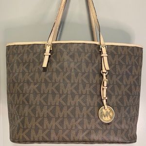 Michael Kors large jet set MK logo signature